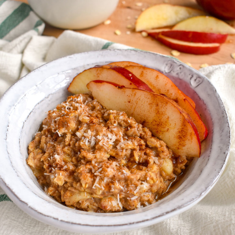 Warming Cardamom Pear Oatmeal - I Brought Bread